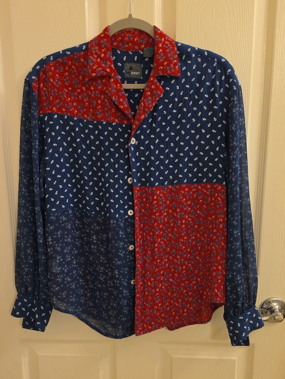 Vintage Lizwear Casual Patchwork Button-Down Shirt in Blue & Red - 100% Rayon